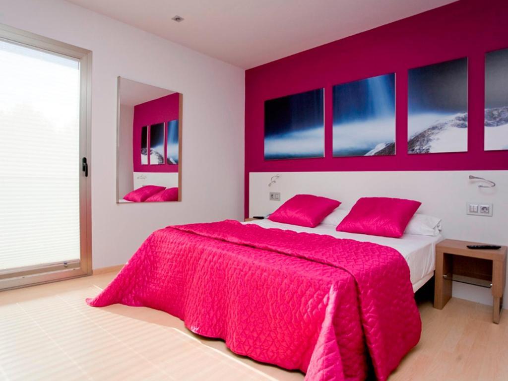 Hotel La Sequia Molinar Campdevánol Quarto foto